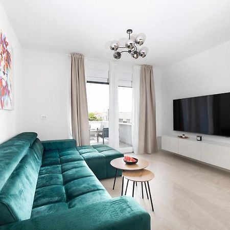 Bonaca Apartments With Terrace And Private Parking Kaštela 외부 사진