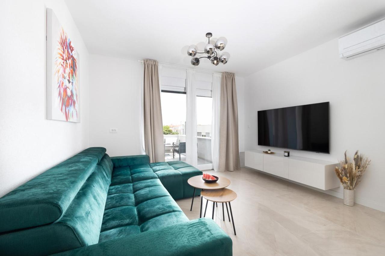 Bonaca Apartments With Terrace And Private Parking Kaštela 외부 사진