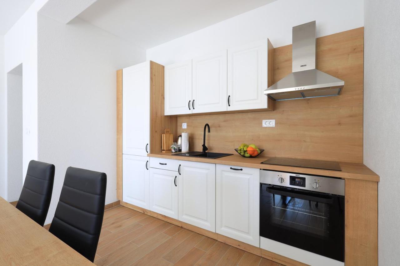 Bonaca Apartments With Terrace And Private Parking Kaštela 외부 사진