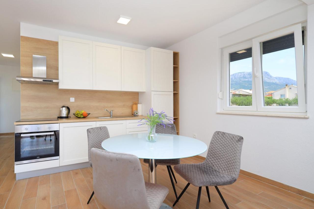Bonaca Apartments With Terrace And Private Parking Kaštela 외부 사진
