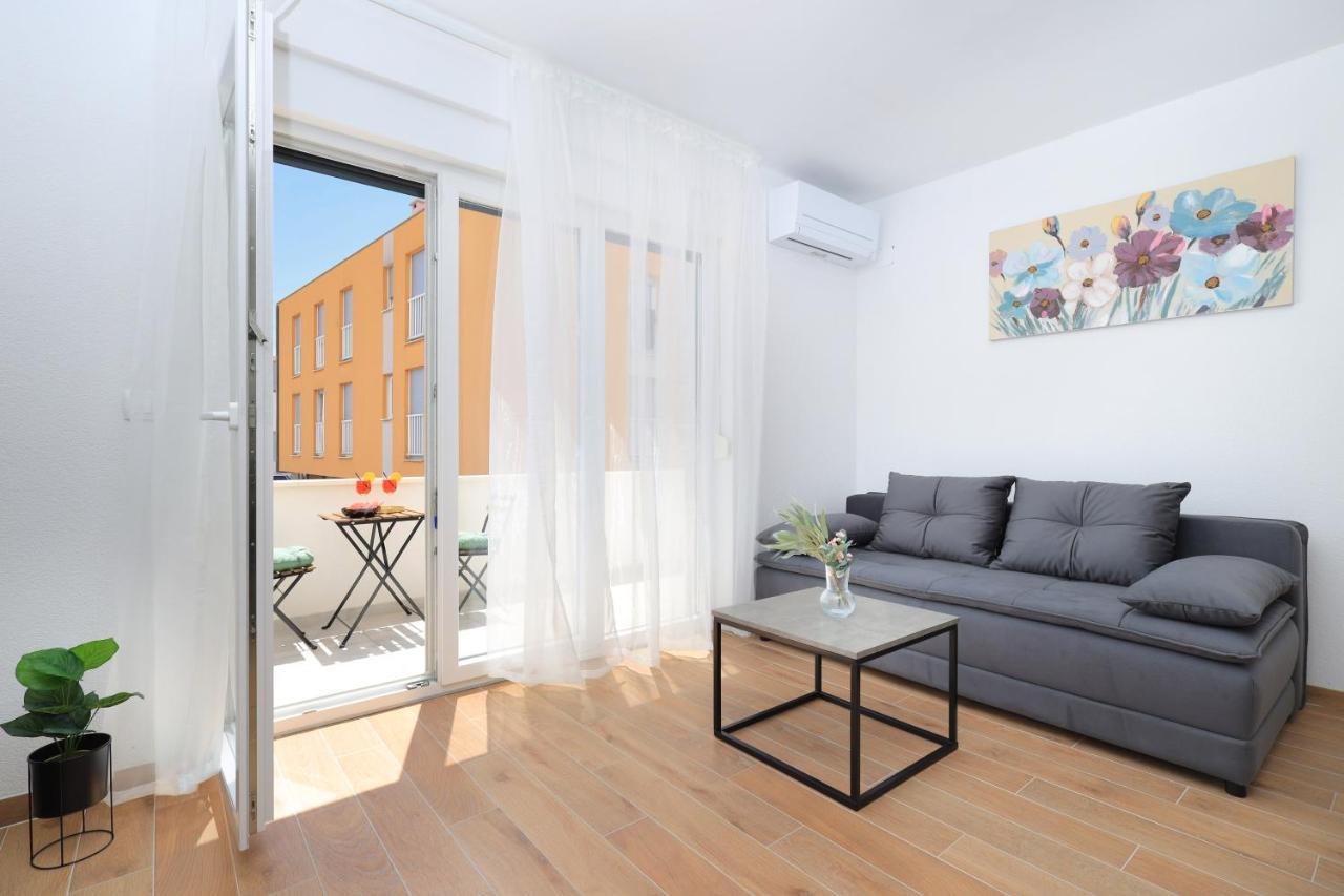 Bonaca Apartments With Terrace And Private Parking Kaštela 외부 사진
