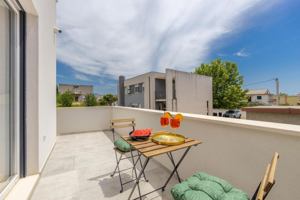 Bonaca Apartments With Terrace And Private Parking Kaštela 외부 사진