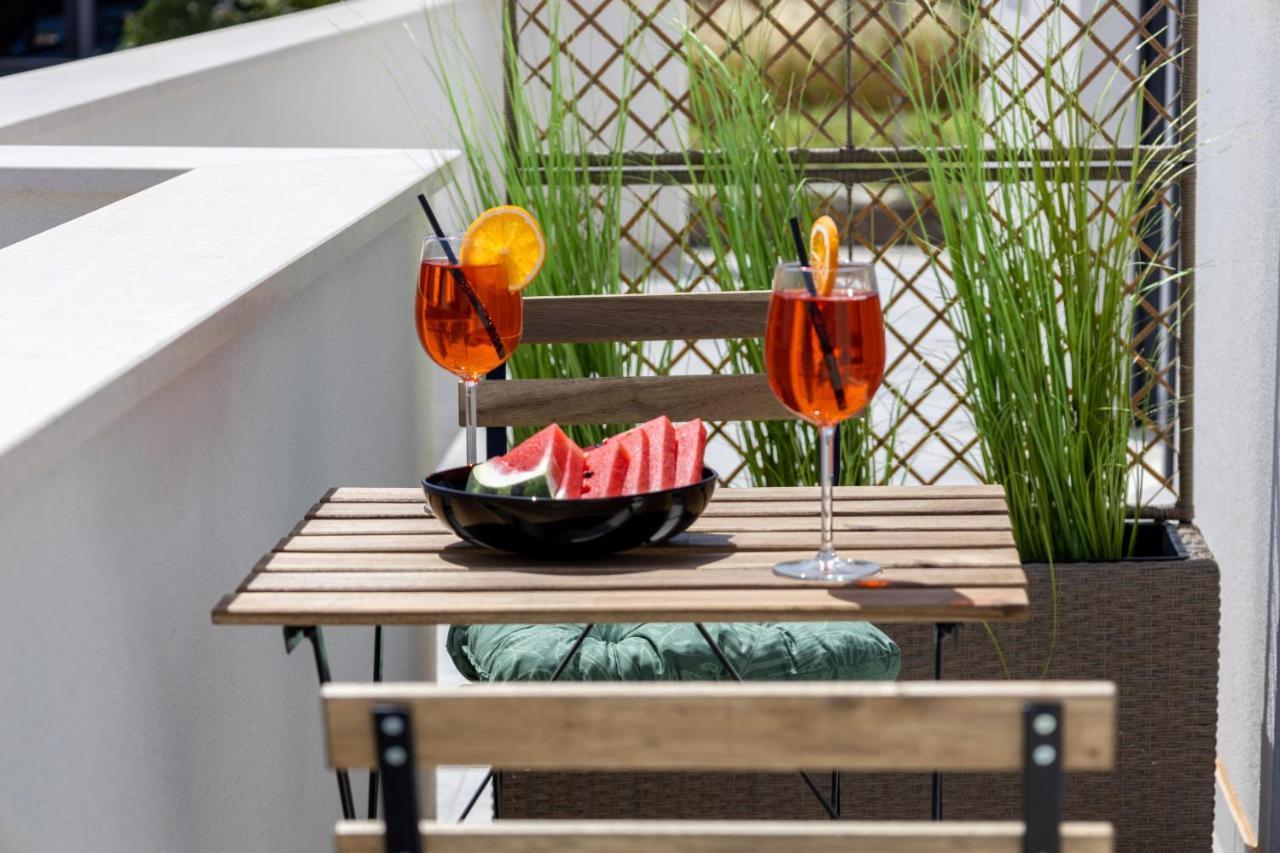 Bonaca Apartments With Terrace And Private Parking Kaštela 외부 사진