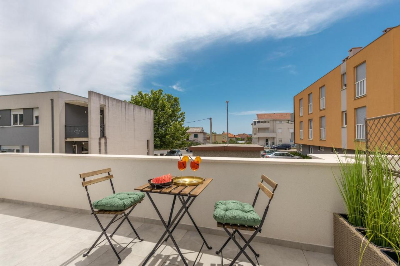 Bonaca Apartments With Terrace And Private Parking Kaštela 외부 사진